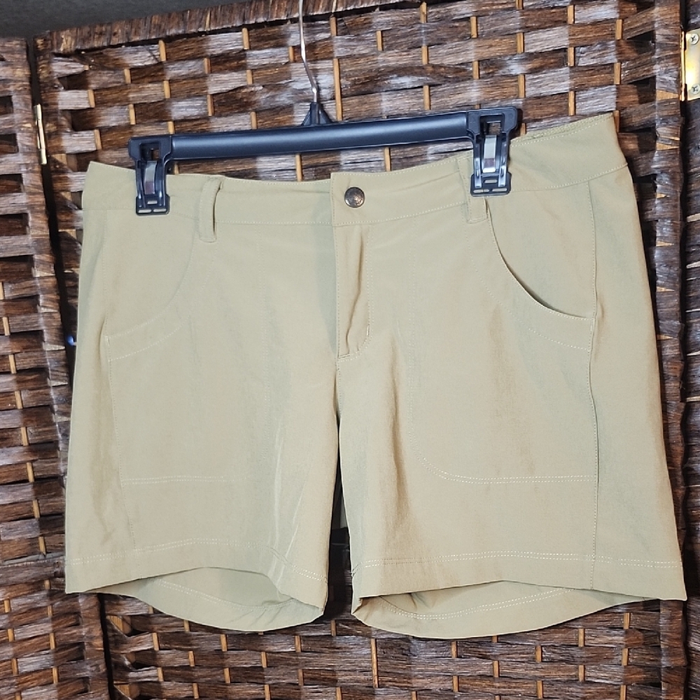 Patagonia Tan  Classic Casual Shorts